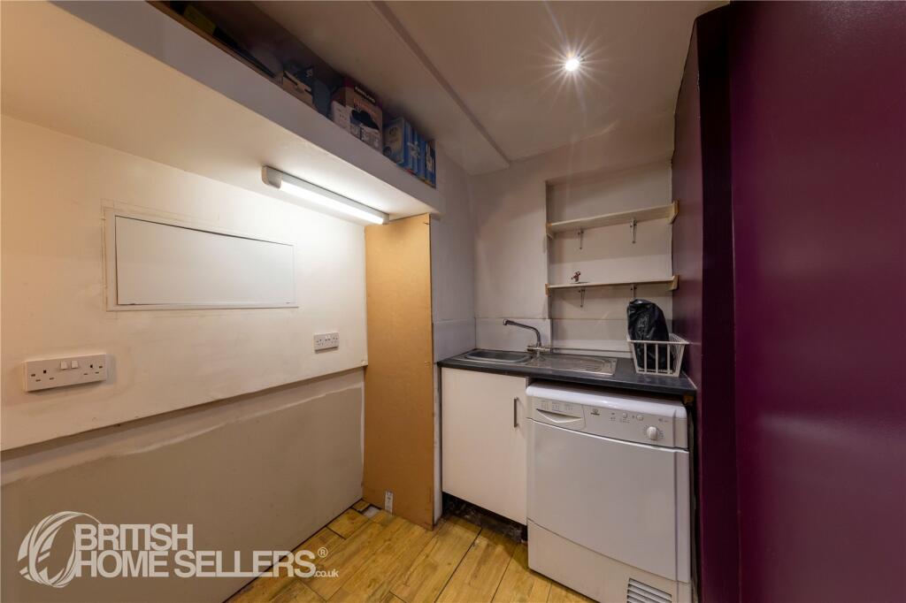 Additional property image - Broom Mead, Bexleyheath, DA6