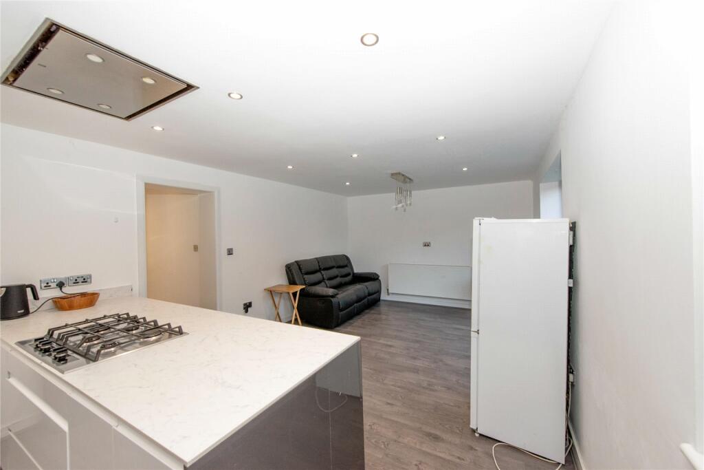 Additional property image - Percival Road, Rugby, Warwickshire, CV22