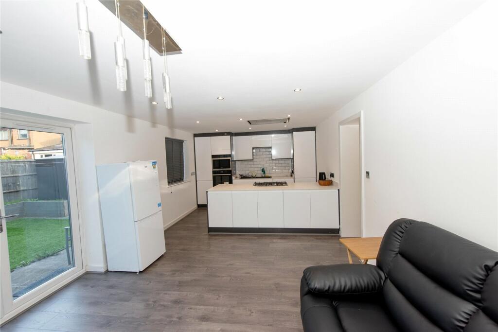 Additional property image - Percival Road, Rugby, Warwickshire, CV22
