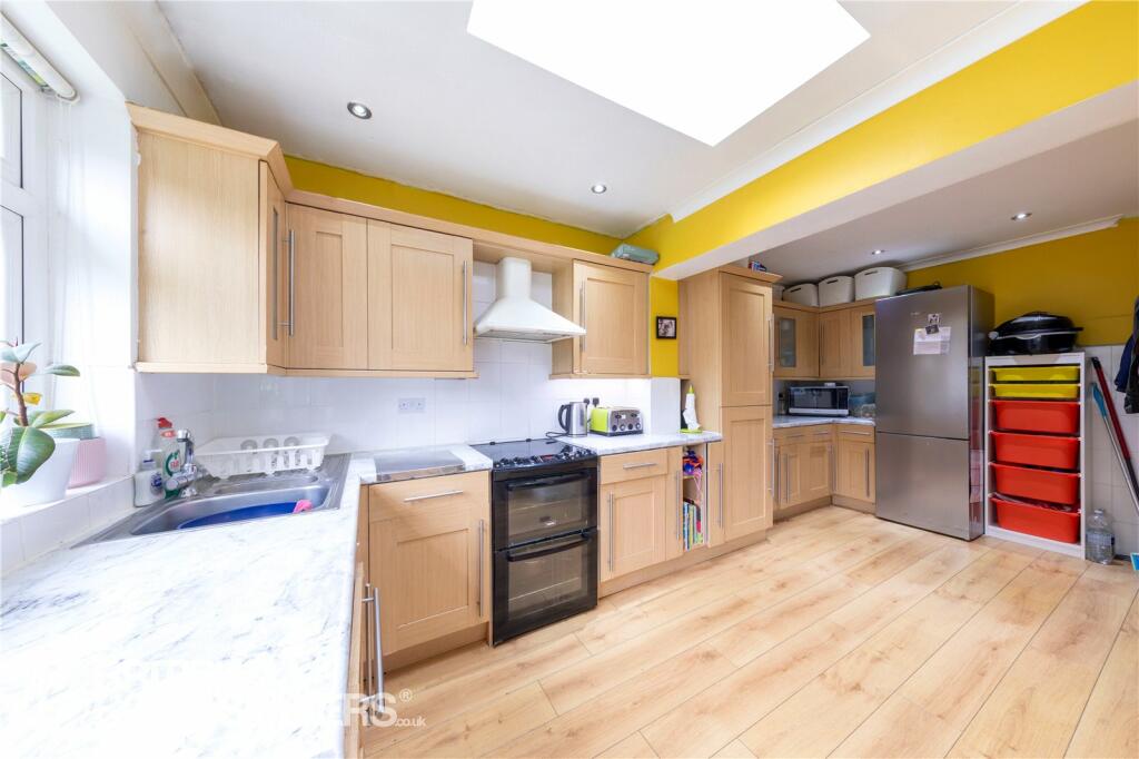 Additional property image - Calmont Road, Bromley, BR1