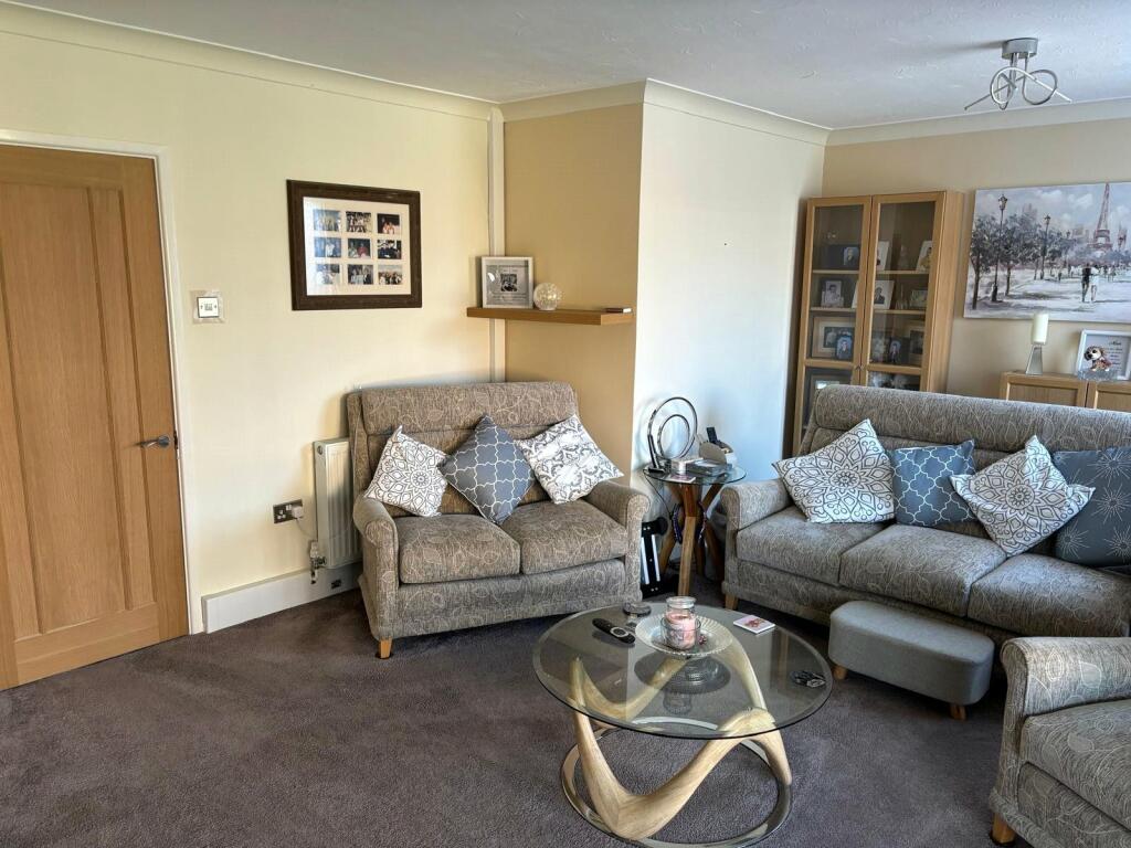 Additional property image - Wade Reach, Walton on the Naze, Essex, CO14