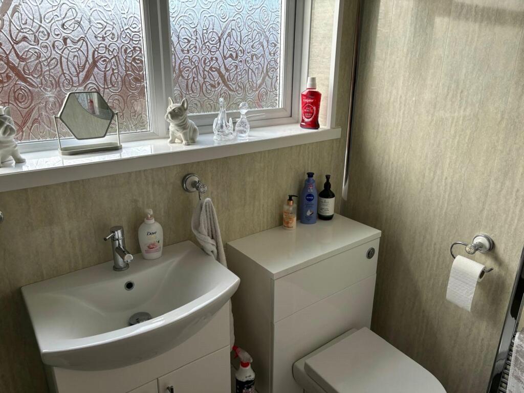 Additional property image - Wade Reach, Walton on the Naze, Essex, CO14