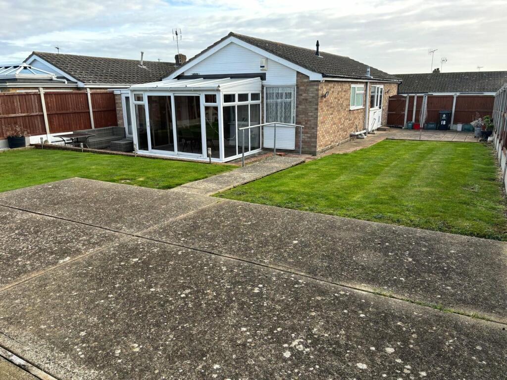 Additional property image - Wade Reach, Walton on the Naze, Essex, CO14
