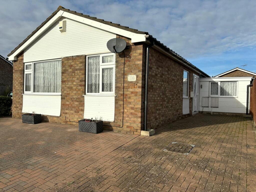 Additional property image - Wade Reach, Walton on the Naze, Essex, CO14