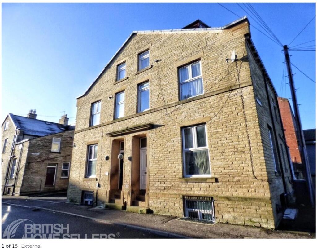 5 bedroom end of terrace house