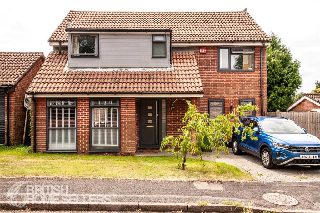 Main image of property: Lychgate Drive, Waterlooville, Hampshire, PO8