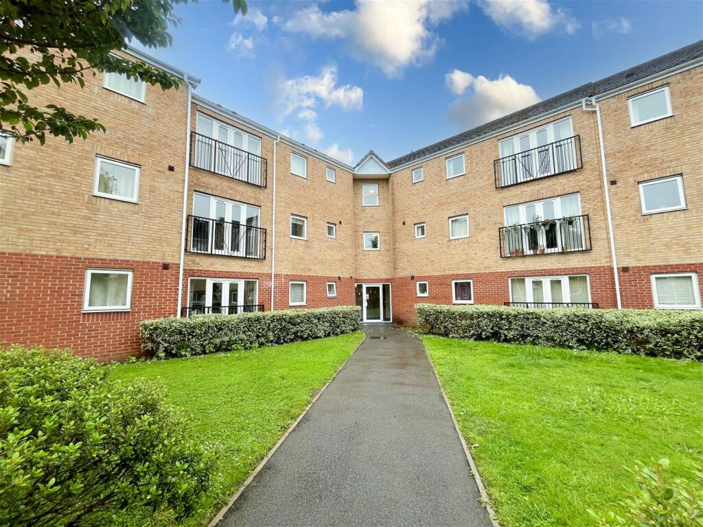 2 bedroom apartment for sale in Balmoral Way, Birmingham, B14 4NU, B14