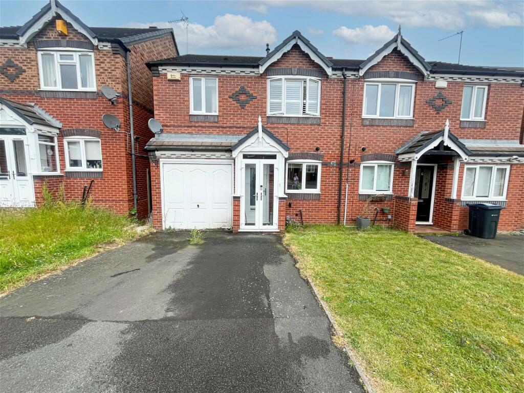 3 bedroom semidetached house for sale in Harrier Road, Birmingham, B27