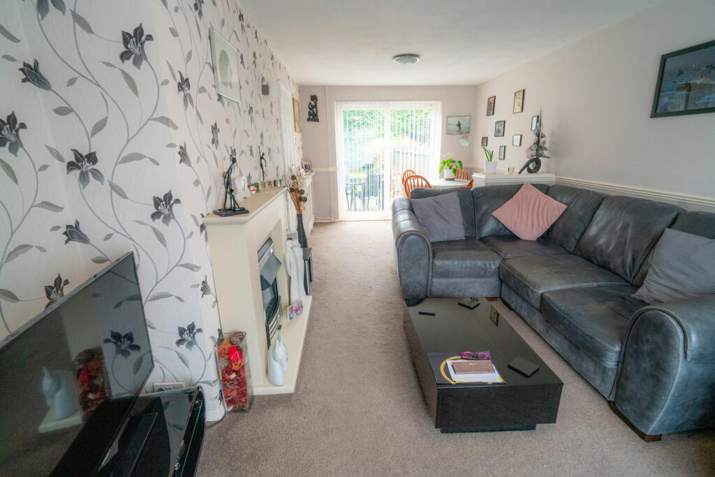 3 bedroom terraced house for sale in Hytall Road, Shirley, Solihull