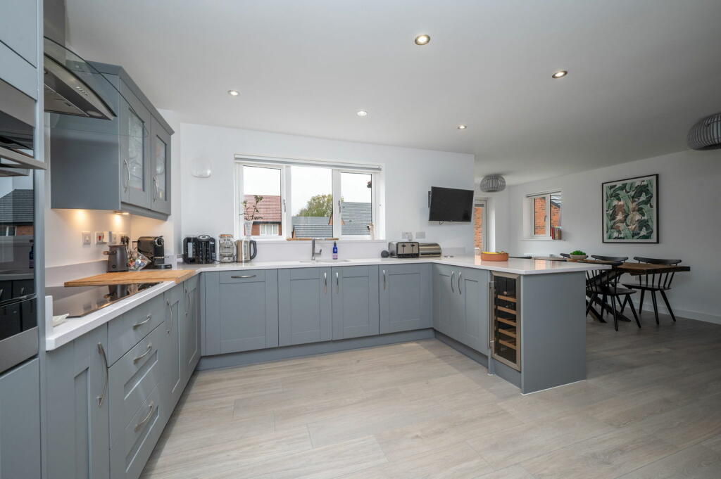 Additional property image - Pastures Drive, Tidbury Green