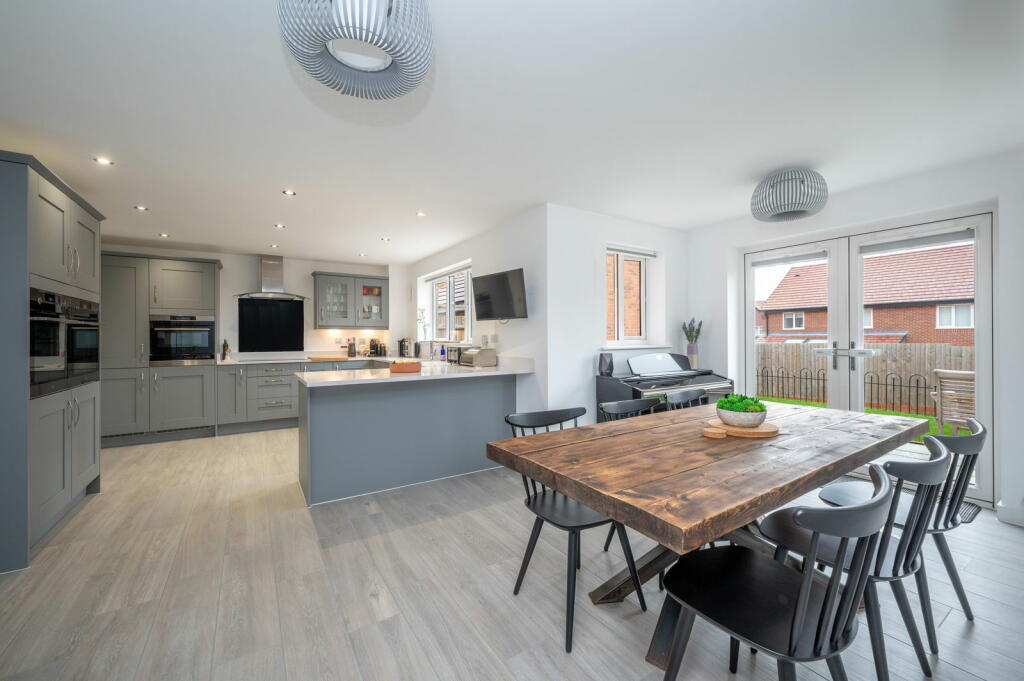 Additional property image - Pastures Drive, Tidbury Green