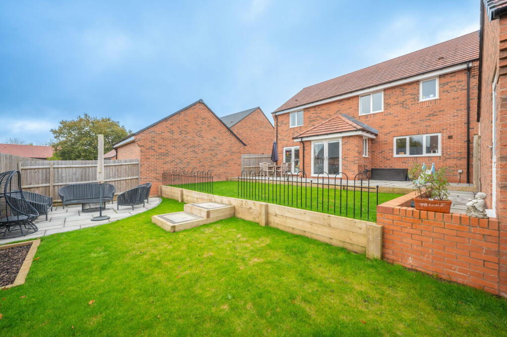 Additional property image - Pastures Drive, Tidbury Green