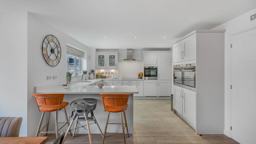 Additional property image - Pastures Drive, Tidbury Green, B90