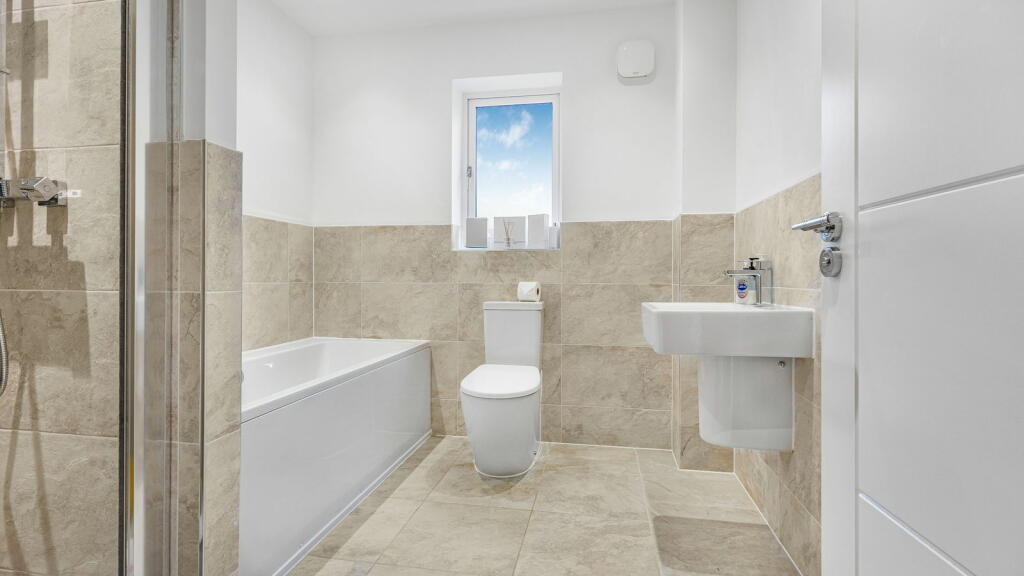 Additional property image - Pastures Drive, Tidbury Green, B90