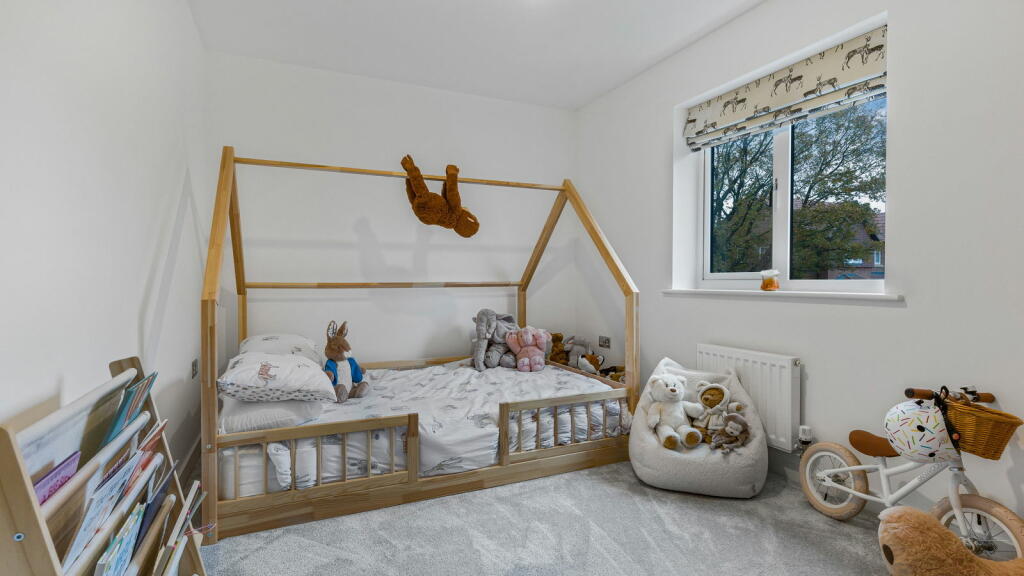 Additional property image - Pastures Drive, Tidbury Green, B90
