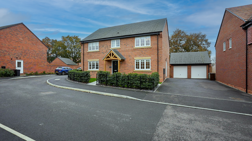 Additional property image - Pastures Drive, Tidbury Green, B90