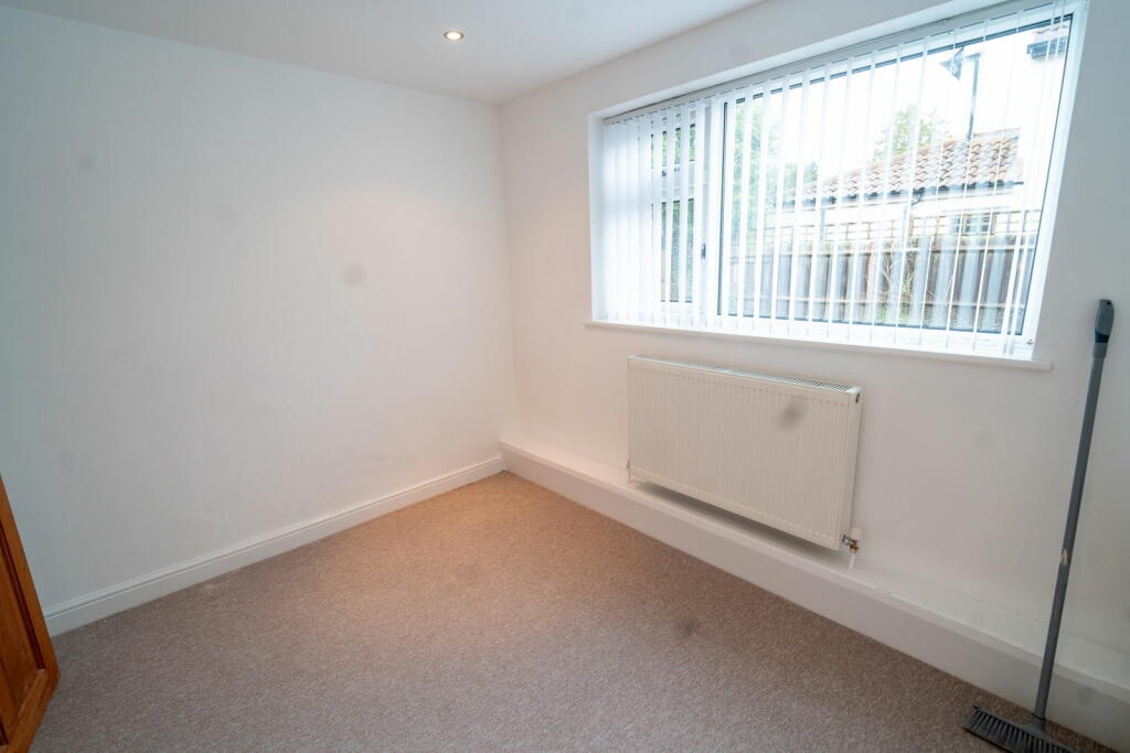Additional property image - Paradise Lane, Birmingham, B28 0DT