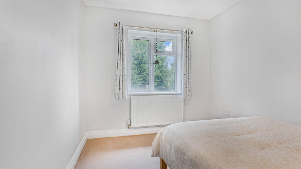 Additional property image - Dove House Lane, Solihull, B91 2EL