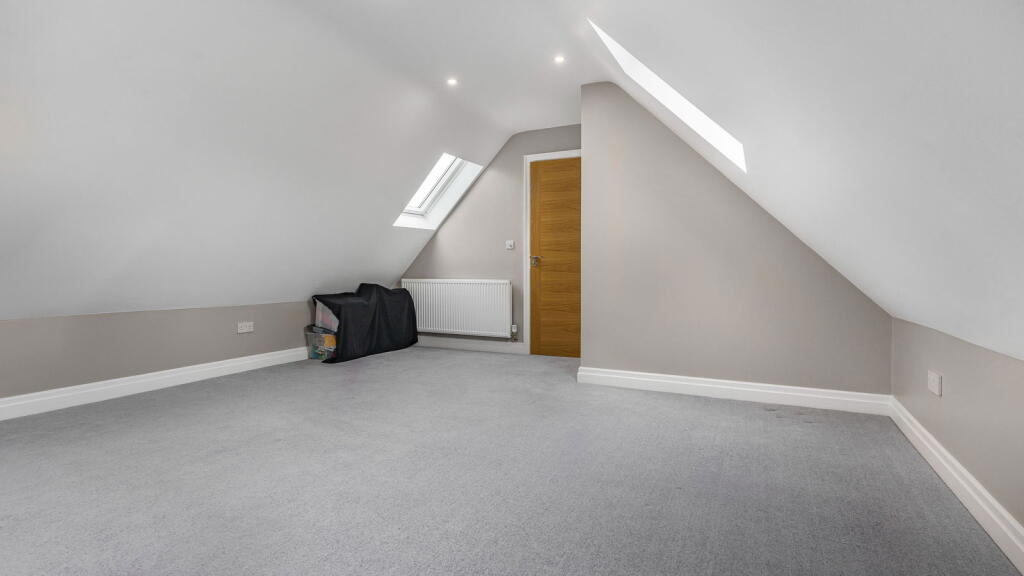 Additional property image - Dove House Lane, Solihull, B91 2EL