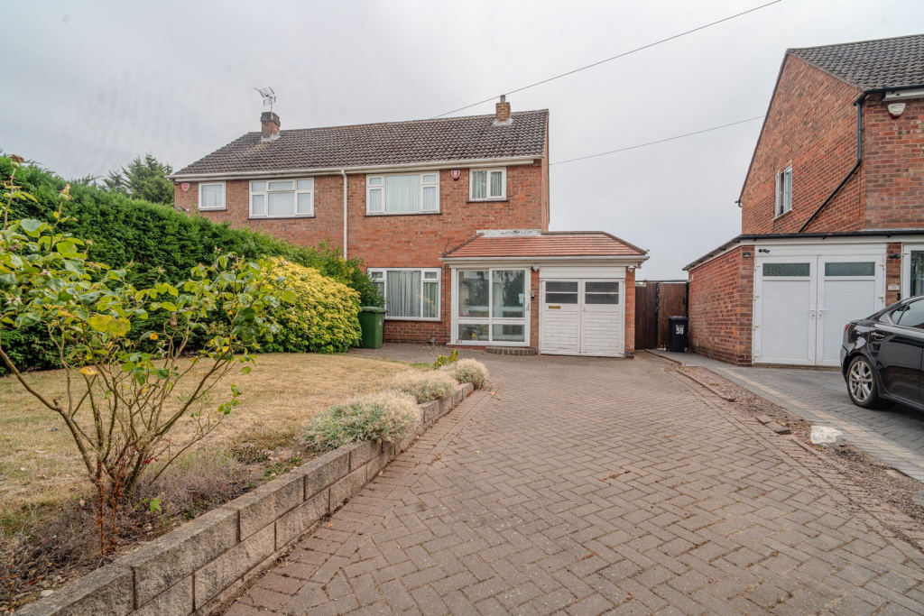 Main image of property: Oxhill Road, Shirley, Solihull, B90 1LT