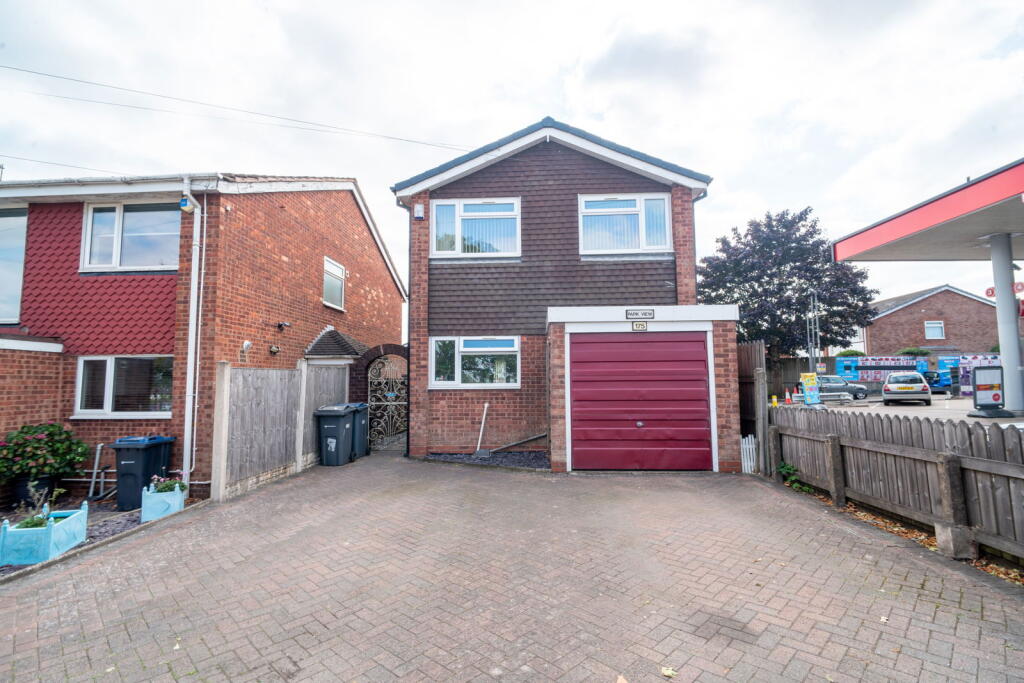 Main image of property: Maypole Lane, Birmingham, B14 4PJ