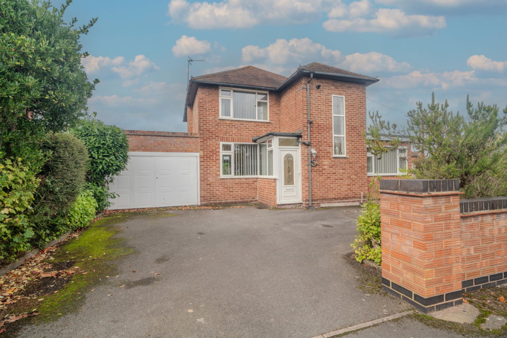 Main image of property: Highwood Avenue, Solihull, B92 8SS