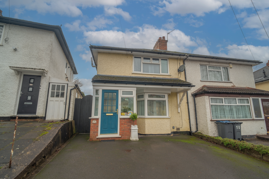 Main image of property: Archer Road, Birmingham, B14 4DY