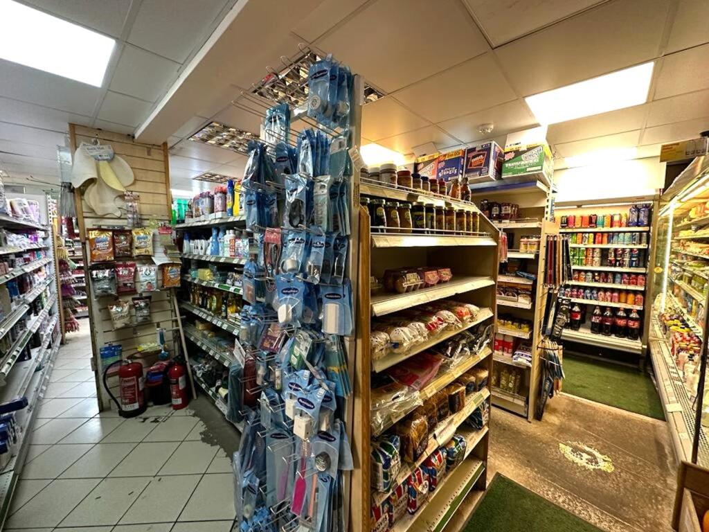 Additional property image - 202 Bradford Road, Castle Bromwich, Birmingham, B36 9AA