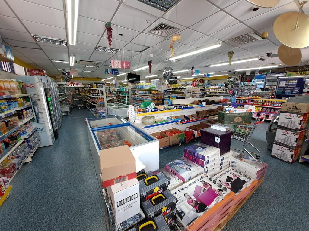 Primary image of 821 Bristol Road South, Northfield, Birmingham, B31 2NQ