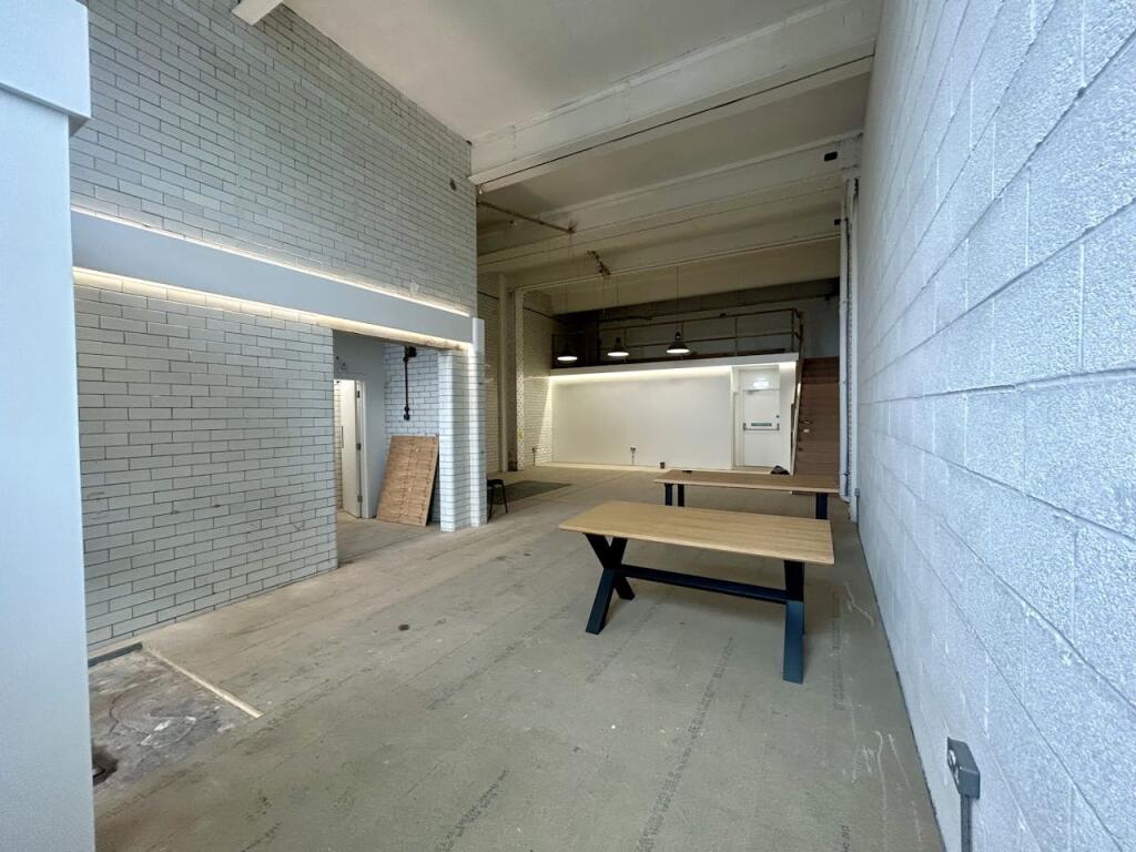 Primary image of 90 Great Hampton Street, Birmingham, B18 6EU