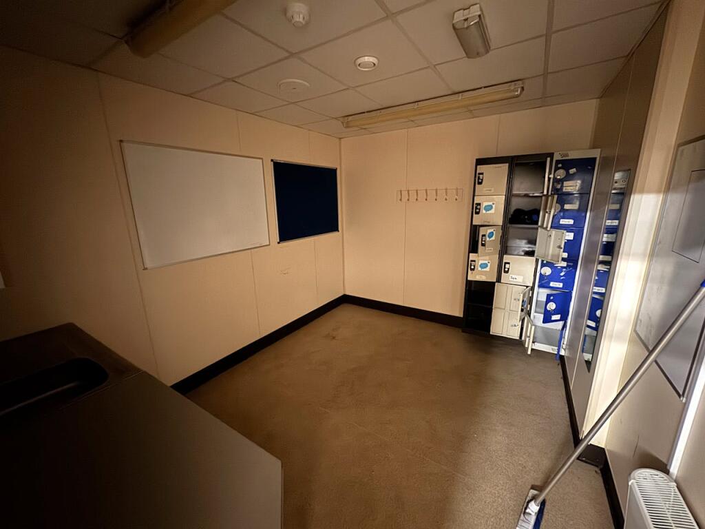 Additional property image - 237 High Street, Erdington, Birmingham, B23 6SS