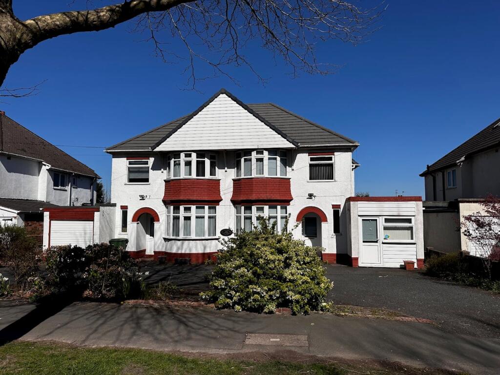 Main image of property: The Links, 250-252 The Broadway, Dudley, DY1 3DN