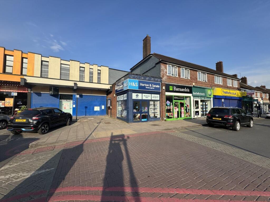 Main image of property: 179 Stratford Road, Shirley, Solihull, B90 3AU
