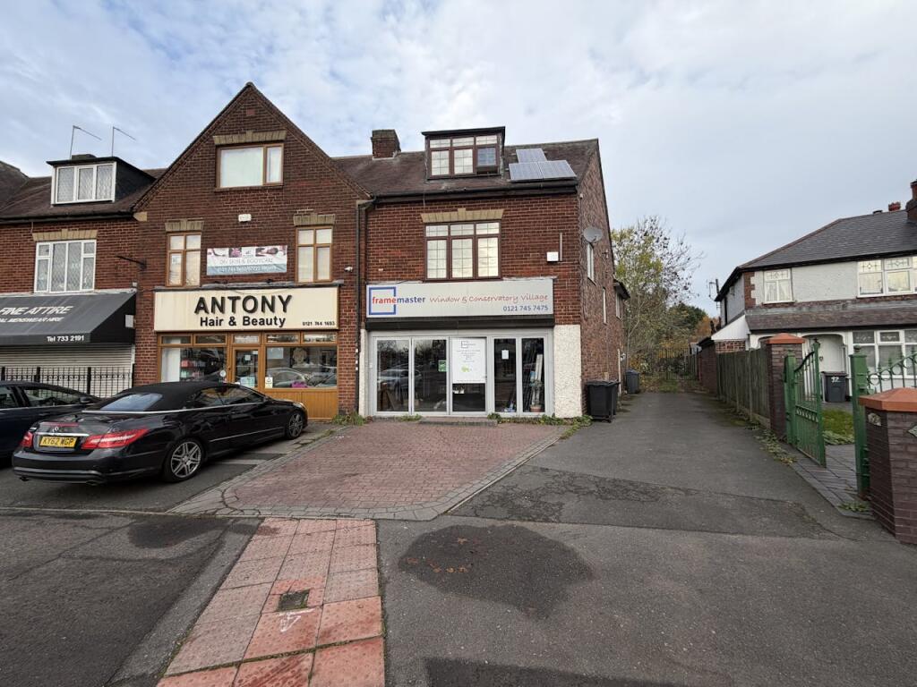 Main image of property: 10 Solihull Lane, Hall Green, Birmingham, B28 9LU