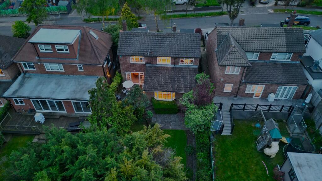 Main image of property: Claremont Road, Hadley Wood, EN4