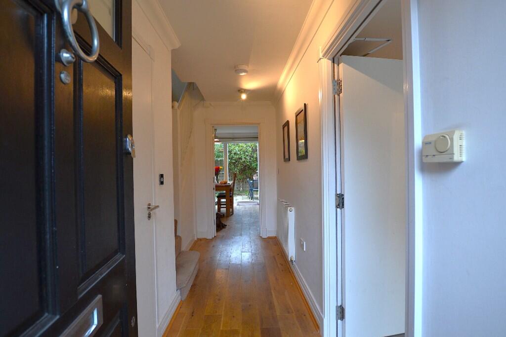 Main image of property: Cameron Close, London, N22