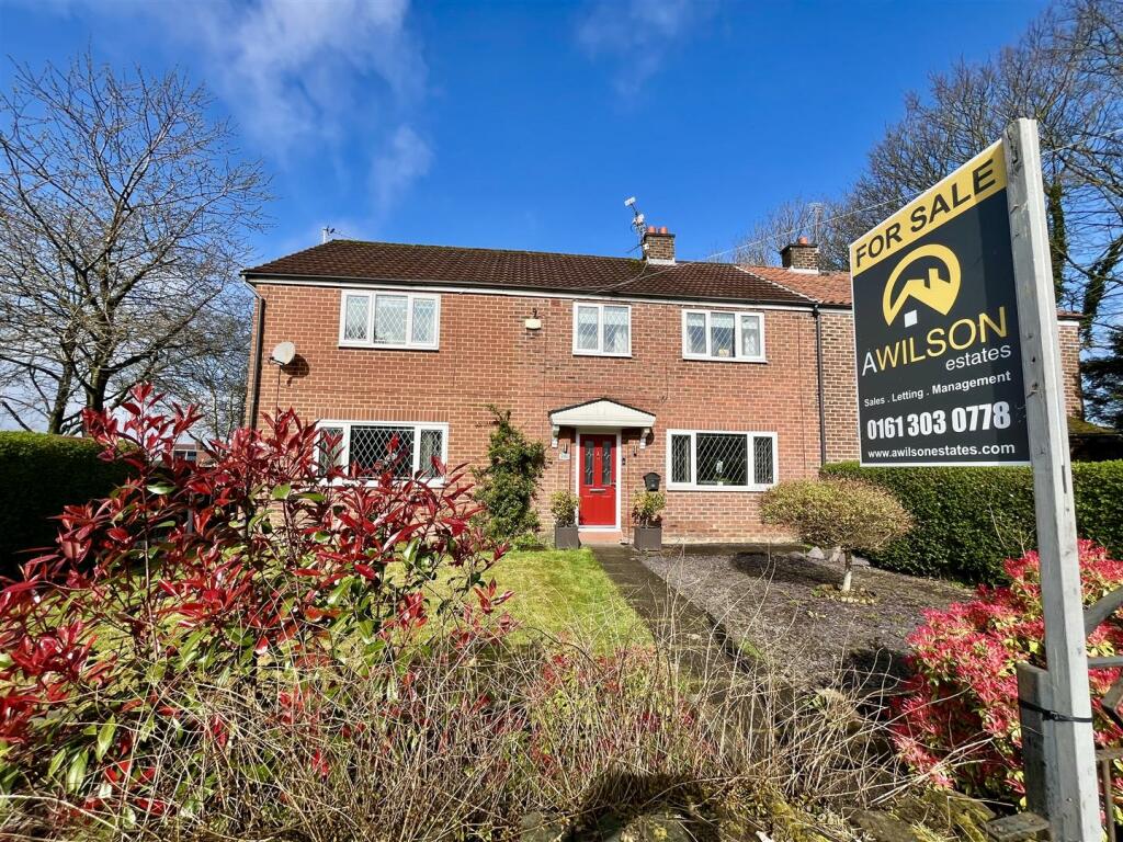 4 bedroom semidetached house for sale in Cheetham Hill Road