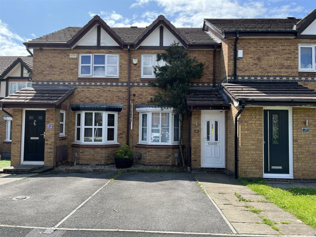 2 bedroom house for sale in Warwick Close, Dukinfield, SK16