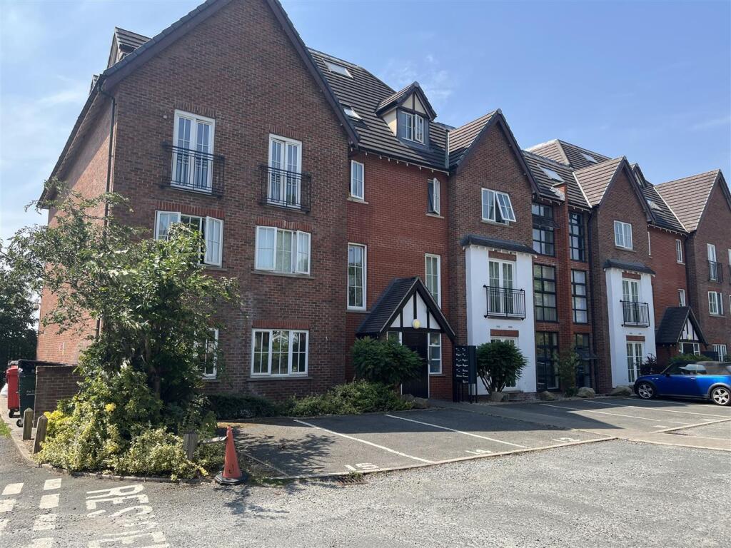 Main image of property: King Street, Dukinfield