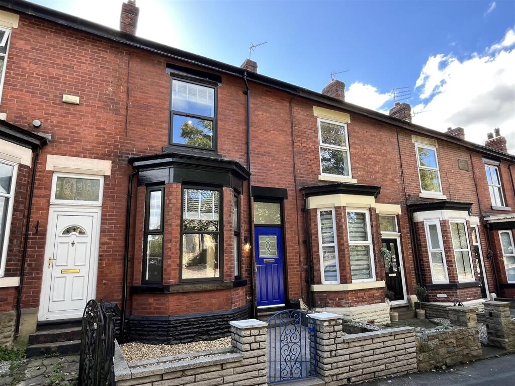 Main image of property: High Street, Hyde