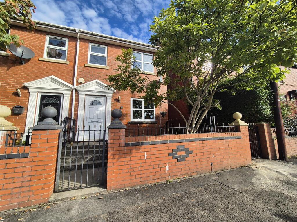 Main image of property: Abingdon Street, Ashton-Under-Lyne