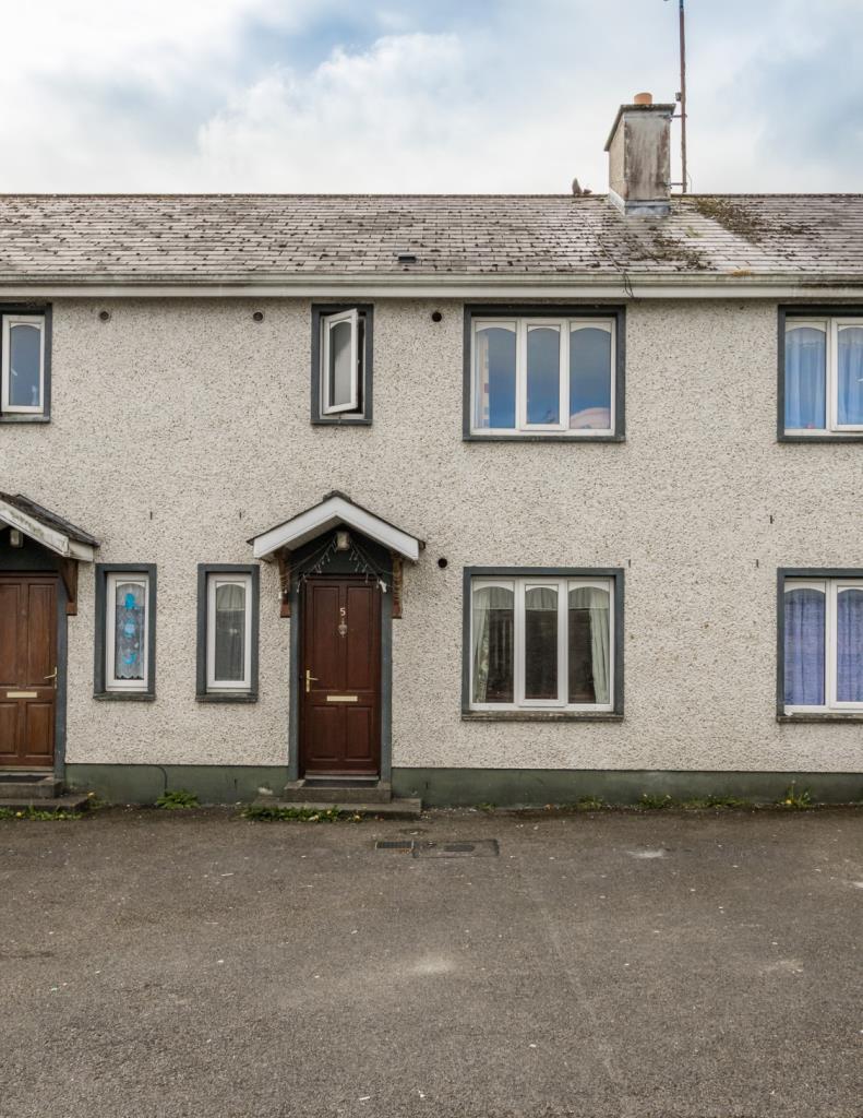Main image of property: 5 Bank Gardens, Henry Street, Roscommon