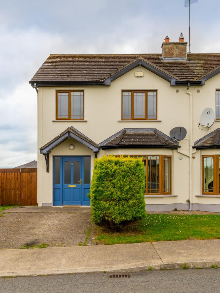 Main image of property: 5 Shannonside, Ballyleague, Lanesboro, Co. Roscommon, N39 WD27