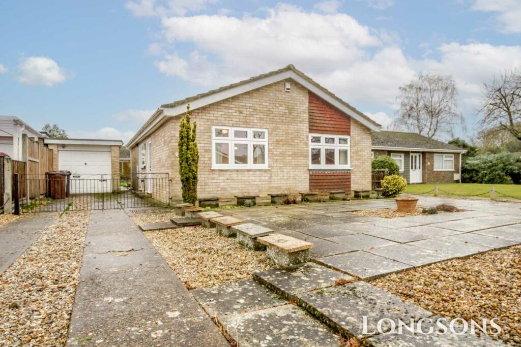 2 bedroom detached house for sale in Masons Drive, Necton, PE37