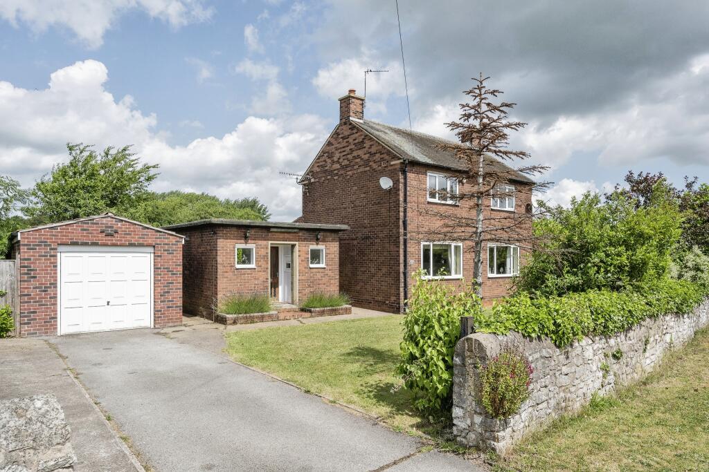 3 bedroom detached house for sale in Bone Lane, Campsall, Doncaster