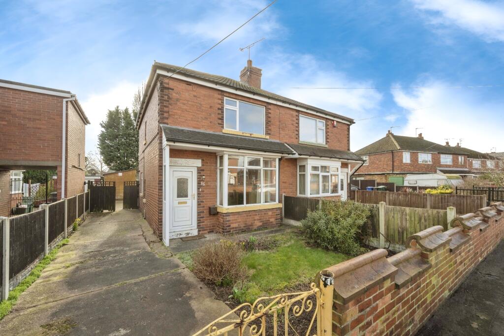 3 bedroom semi-detached house for sale in Marlborough Avenue, Doncaster, South Yorkshire, DN5