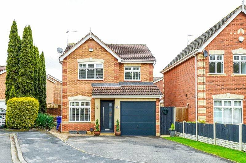 3 bedroom detached house for sale in Mulberry Way, Armthorpe, Doncaster