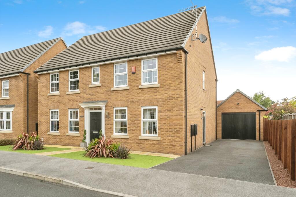 4 bedroom detached house for sale in Sandhills Way, Branton, Doncaster