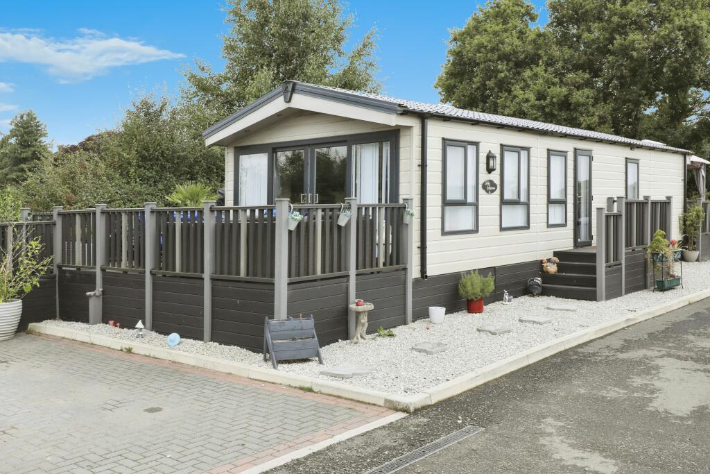 Main image of property: Saracens Lane, Scrooby, Doncaster, Nottinghamshire, DN10