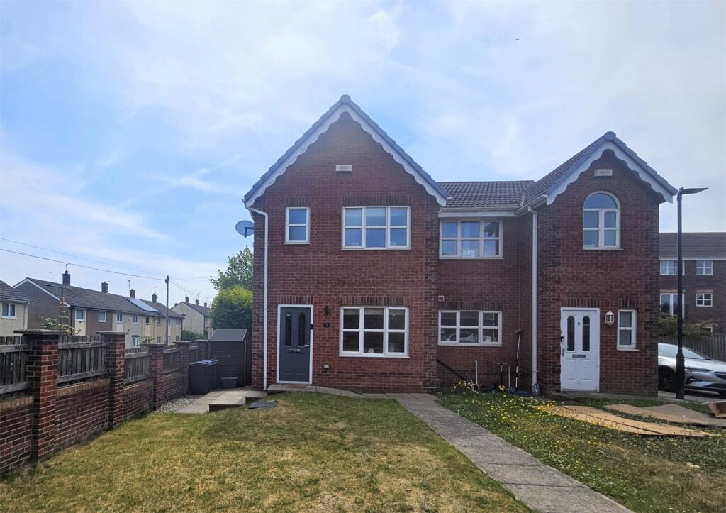 Main image of property: Windsor View, New Rossington, Doncaster, South Yorkshire, DN11